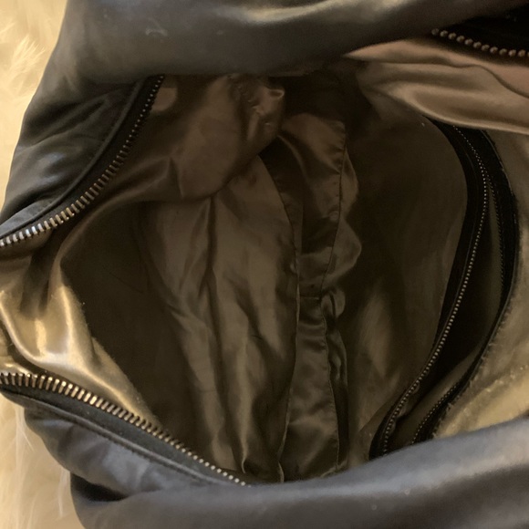 TODS black handbag - Picture 7 of 12